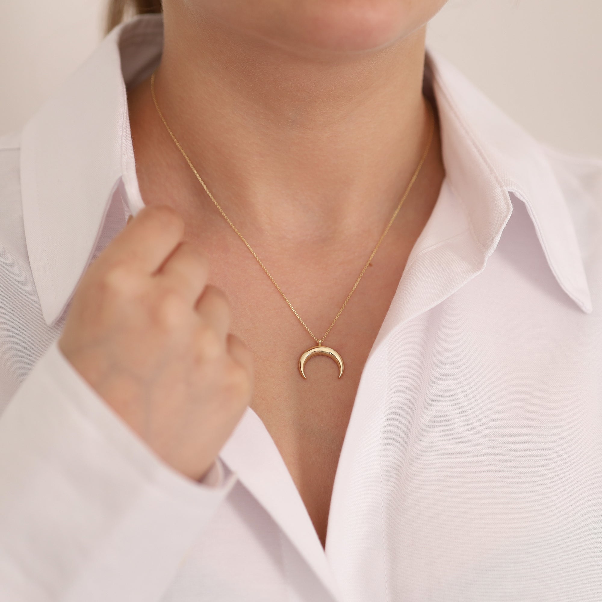 14k Gold | Crescent Moon Necklace